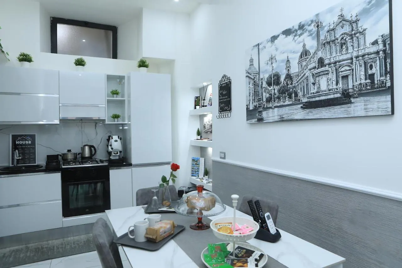 Santi House Apartment Catania Italy